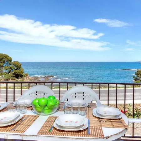 Apartman Grifeu Llança